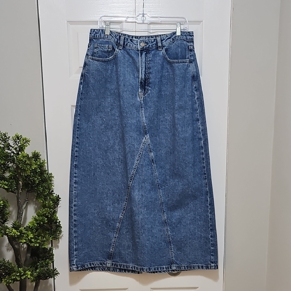 Classic Dark Blue Denim Maxi Skirt
